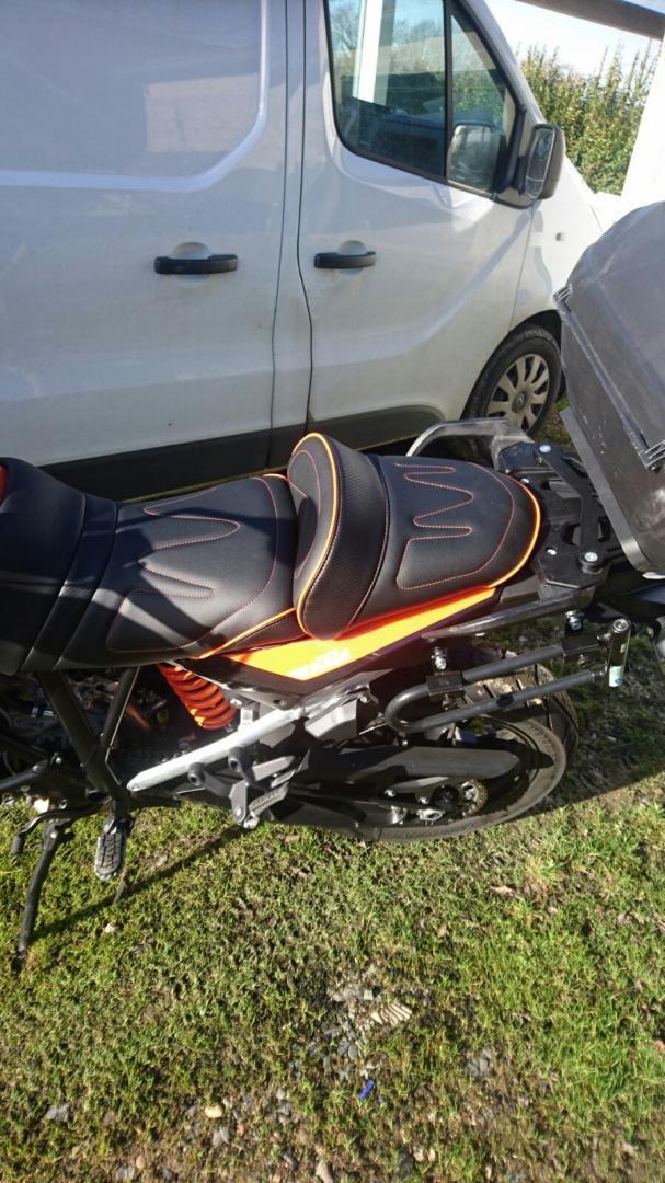 Tous travaux de sellerie de moto à Lyon